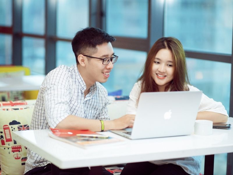 Giải mã chi tiết giá trị bằng Kế toán từ xa Đại học Intracom