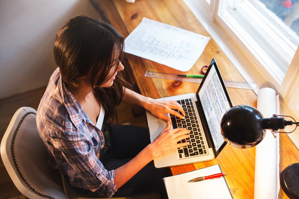 Học đại học từ xa ngành Công nghệ thông tin: Giải pháp nâng bằng cấp cho lập trình viên